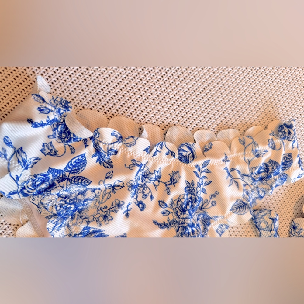 Ribbed Blue & White Scalloped Floral Bikini Swimsuit Set - Picture 7 of 15
